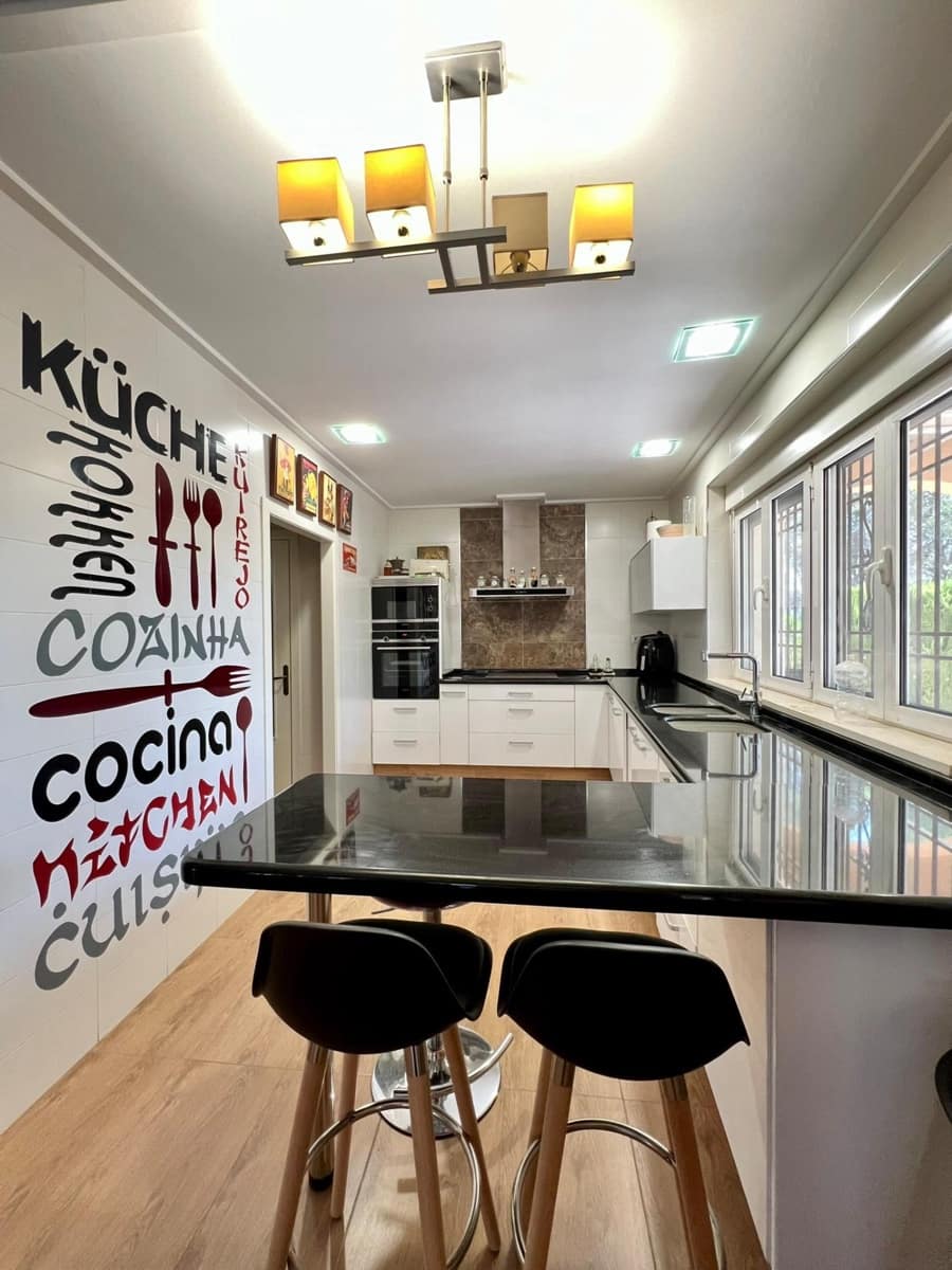 5 soveværelse Villa til salg i Cocentaina med swimmingpool - € 400.000 (Ref: 9548373)