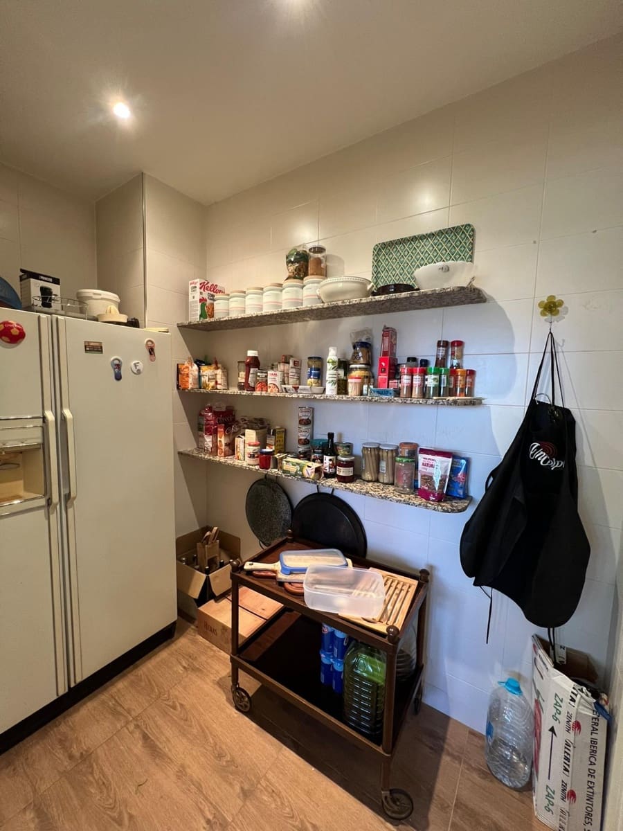 5 soveværelse Villa til salg i Cocentaina med swimmingpool - € 400.000 (Ref: 9548373)