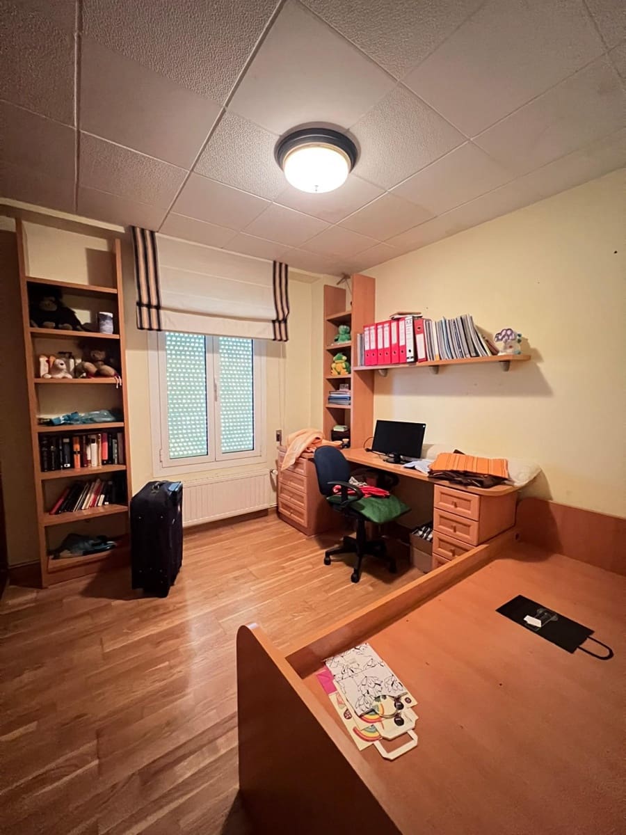 5 soveværelse Villa til salg i Cocentaina med swimmingpool - € 400.000 (Ref: 9548373)