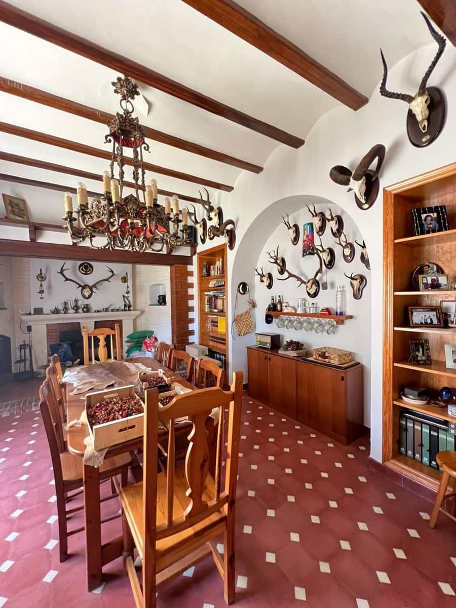 5 soveværelse Villa til salg i Cocentaina med swimmingpool - € 400.000 (Ref: 9548373)