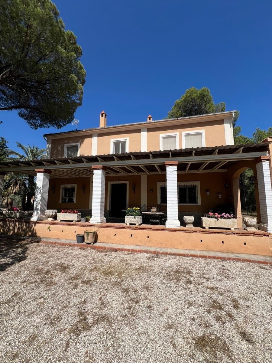 5 soveværelse Villa til salg i Cocentaina med swimmingpool - € 400.000 (Ref: 9548373)