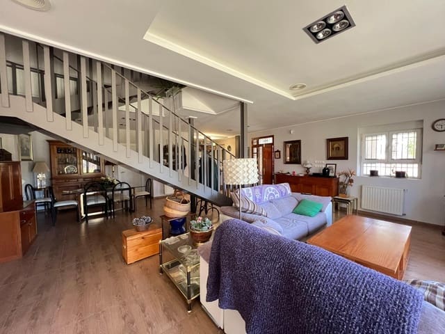 5 soveværelse Villa til salg i Cocentaina med swimmingpool - € 400.000 (Ref: 9548373)