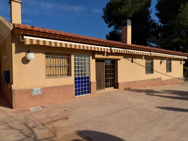 5 soveværelse Villa til salg i Cocentaina med swimmingpool garage - € 280.000 (Ref: 9548375)