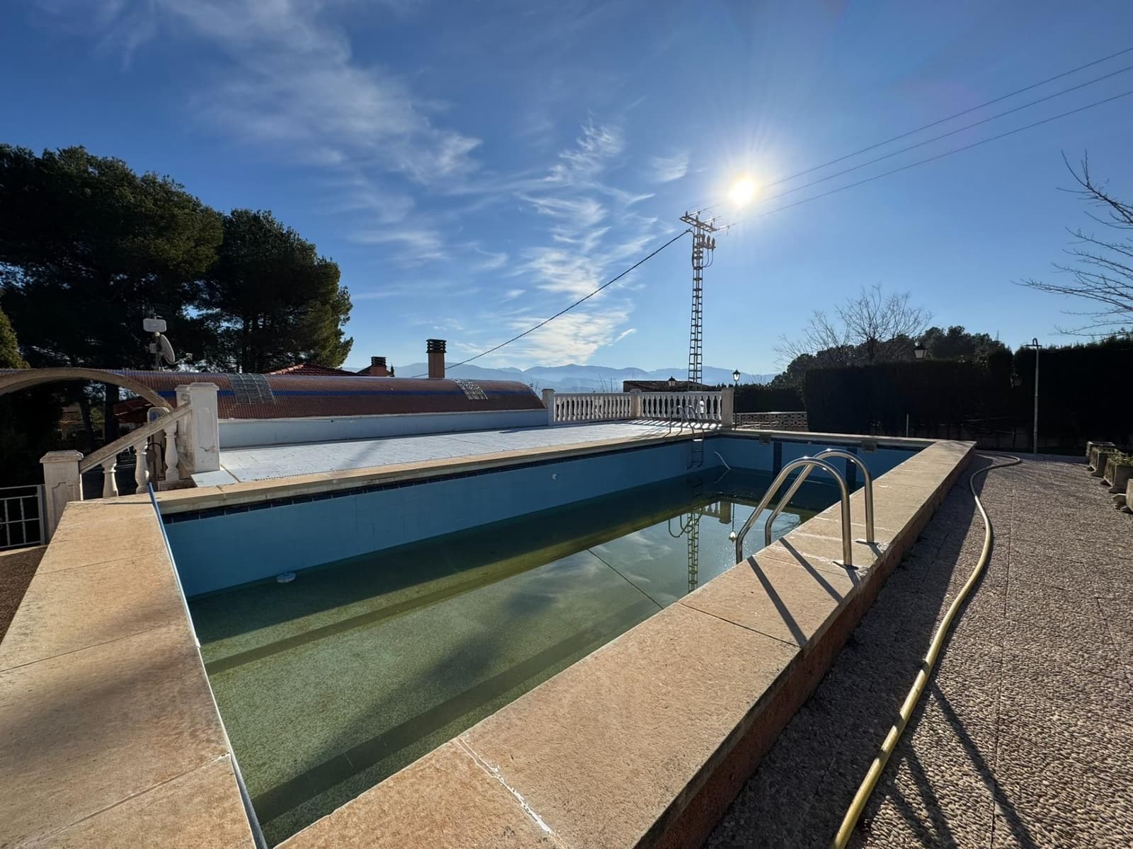 5 soveværelse Villa til salg i Cocentaina med swimmingpool garage - € 280.000 (Ref: 9548375)