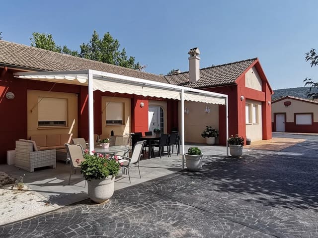 4 sovrum Villa till salu i Alcoy / Alcoi med pool garage - 430 000 € (Ref: 9548376)