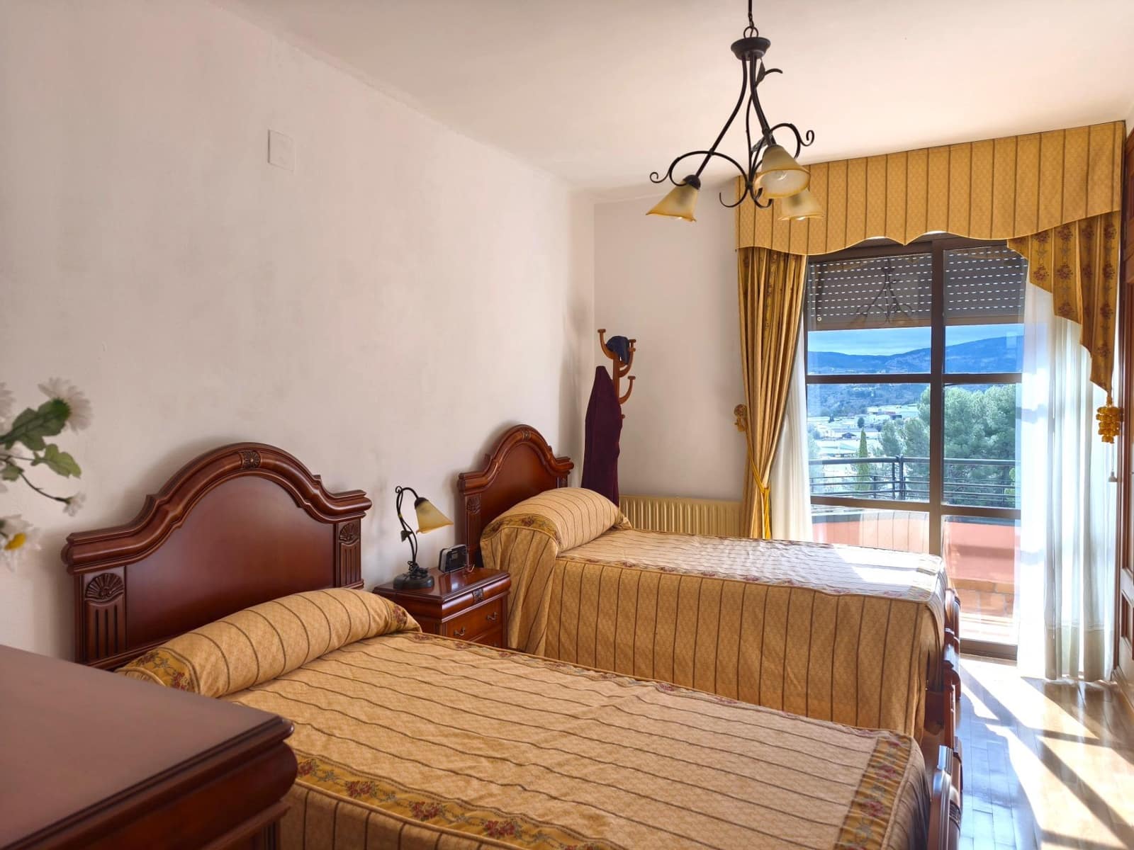 5 bedroom Villa for sale in Cocentaina with garage - € 369,000 (Ref: 9627691)