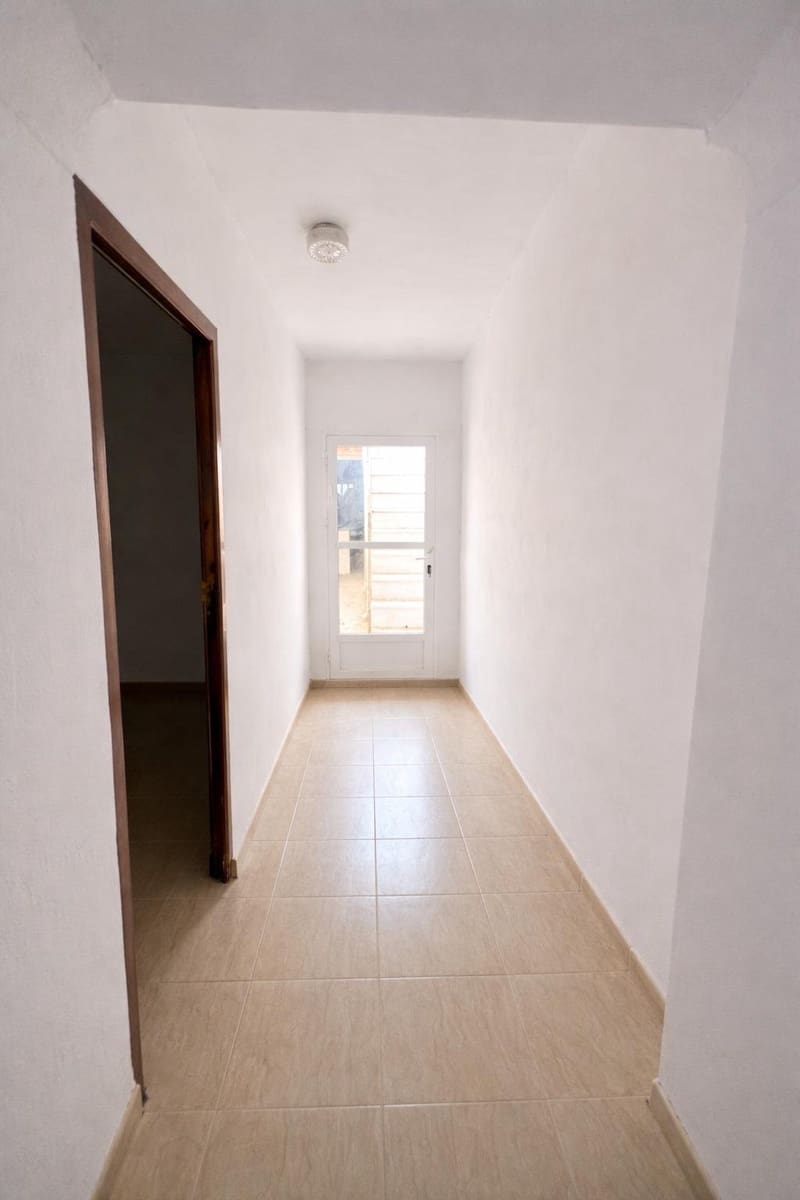 4 bedroom Townhouse for sale in Olula del Rio - € 60,000 (Ref: 9639545)