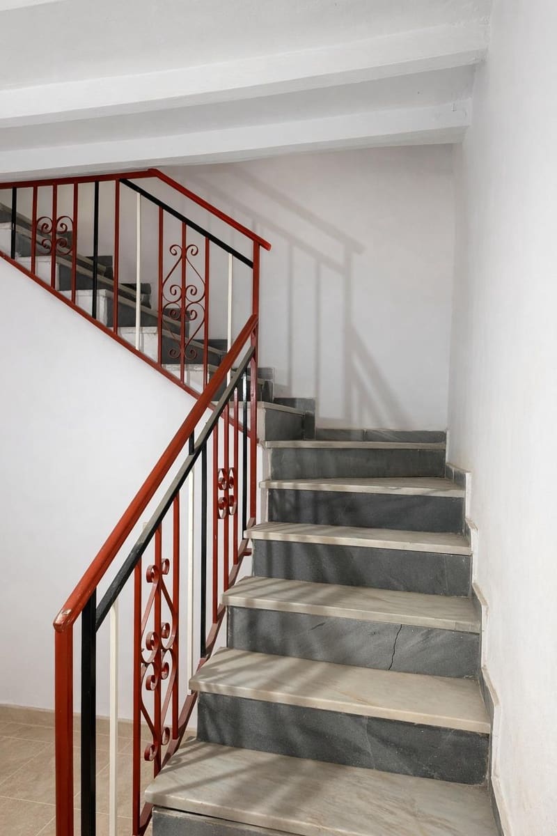 4 bedroom Townhouse for sale in Olula del Rio - € 60,000 (Ref: 9639545)