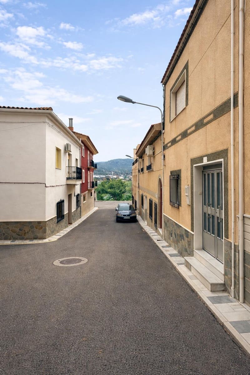 4 bedroom Townhouse for sale in Olula del Rio - € 60,000 (Ref: 9639545)