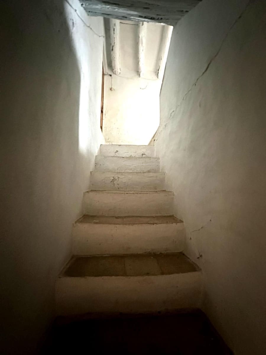 7 soveværelse Finca/Landehus til salg i Bayarque med garage - € 180.000 (Ref: 9645149)