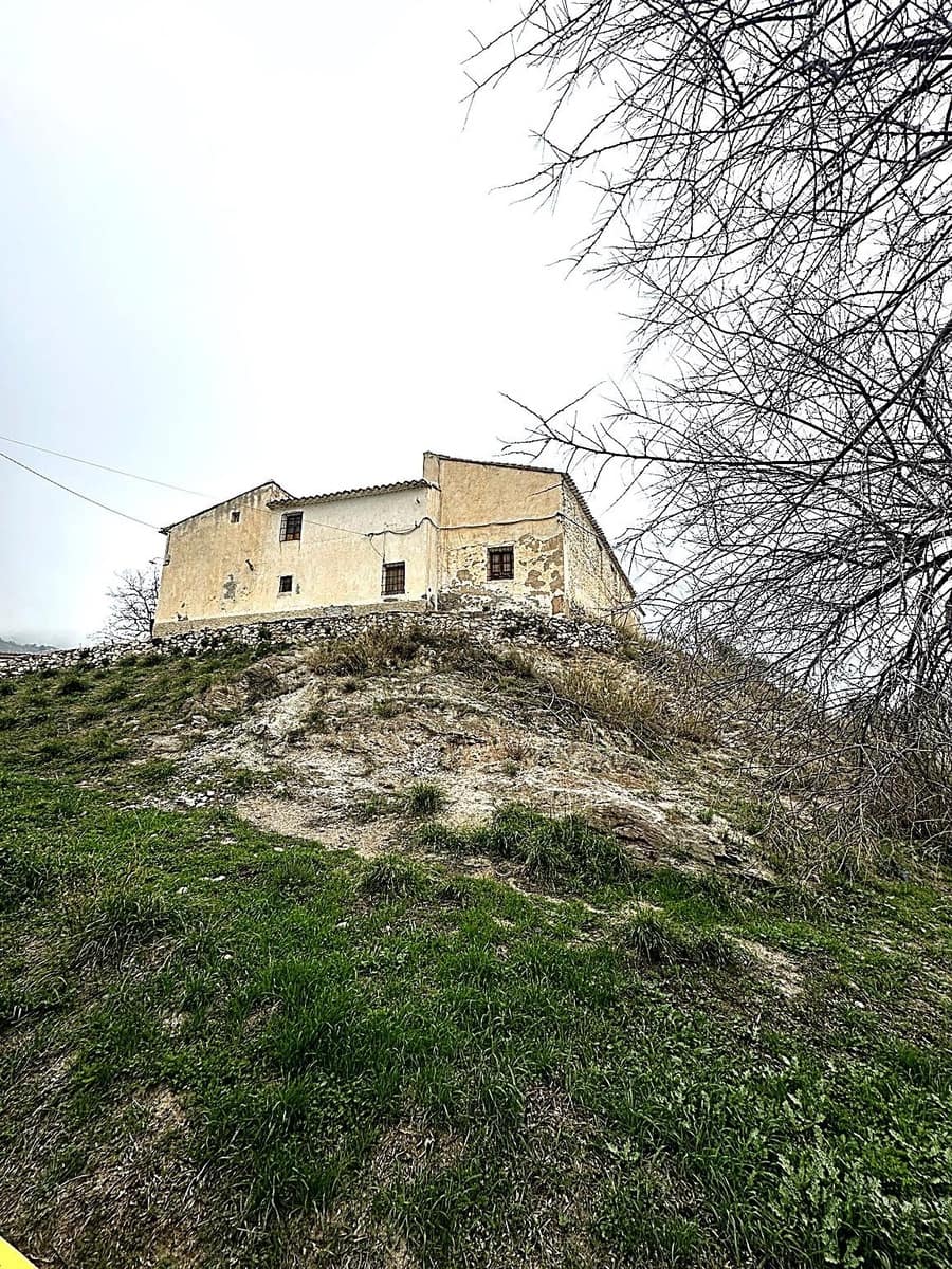 7 soveværelse Finca/Landehus til salg i Bayarque med garage - € 180.000 (Ref: 9645149)