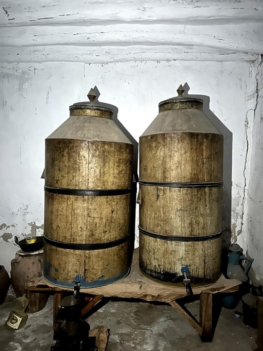 7 bedroom Finca/Country House for sale in Bayarque with garage - € 200,000 (Ref: 9645149)