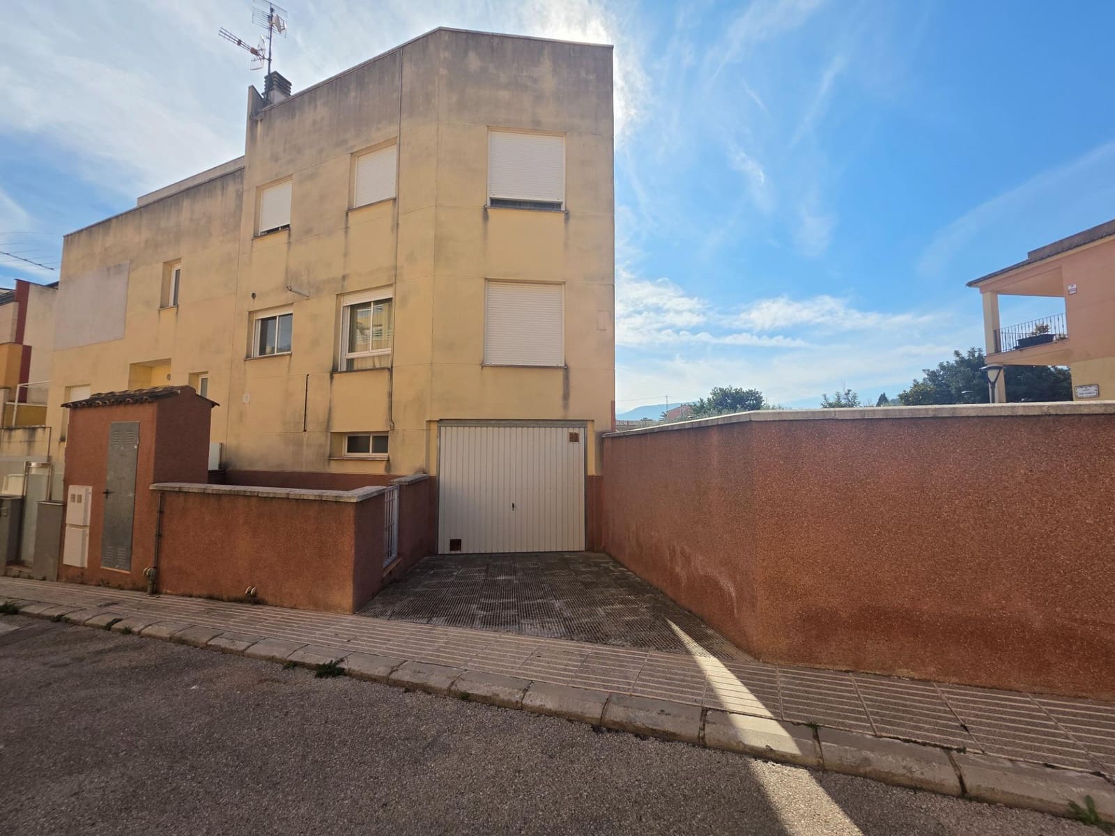 3 soveværelse Rækkehus til salg i Cocentaina med garage - € 179.000 (Ref: 9656202)