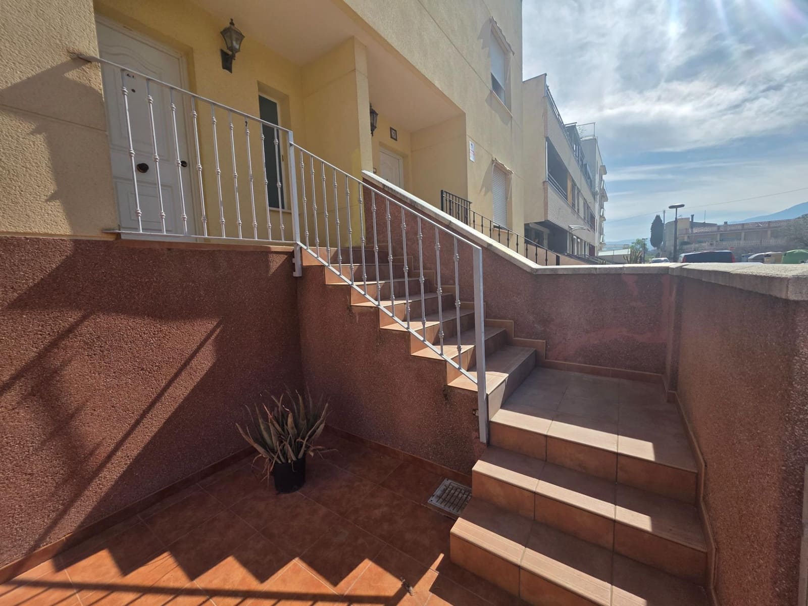 Adosado de 3 habitaciones en Cocentaina en venta con garaje - 179.000 € (Ref: 9656202)