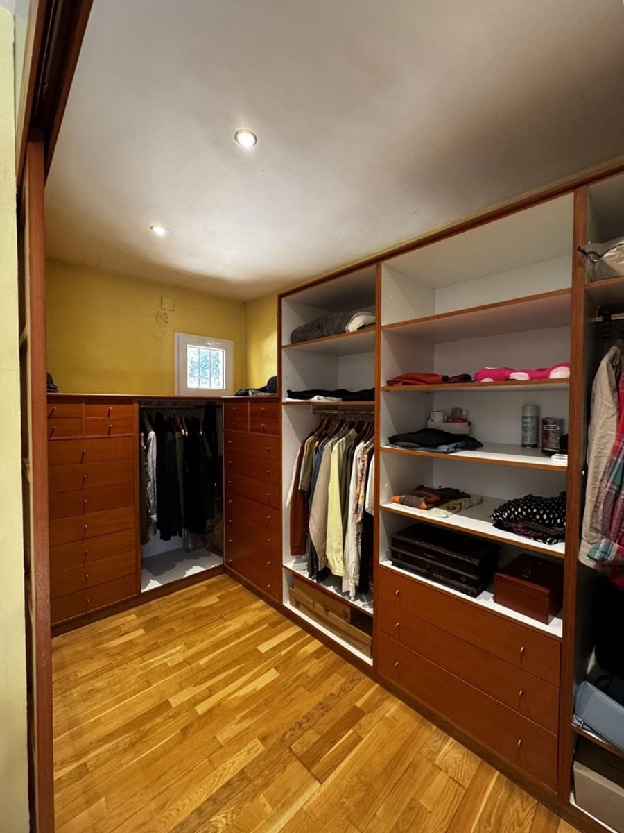 5 bedroom Villa for sale in Alcoy / Alcoi - € 350,000 (Ref: 9712092)