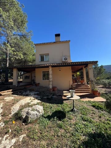 5 bedroom Villa for sale in Alcoy / Alcoi - € 350,000 (Ref: 9712092)