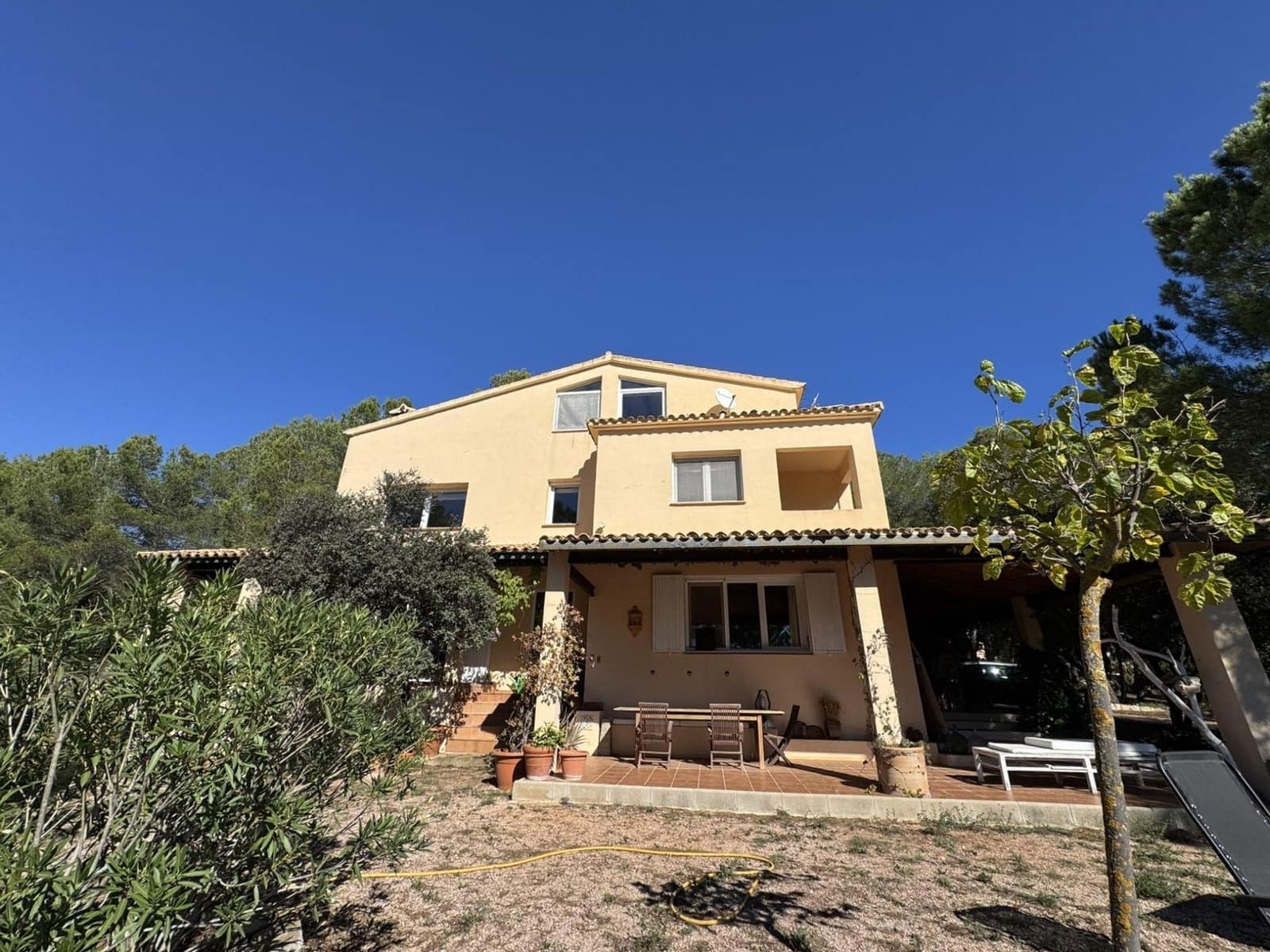 5 bedroom Villa for sale in Alcoy / Alcoi - € 350,000 (Ref: 9712092)