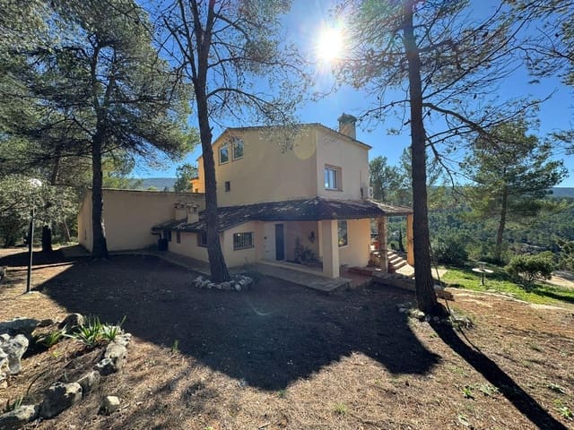 5 bedroom Villa for sale in Alcoy / Alcoi - € 350,000 (Ref: 9712092)