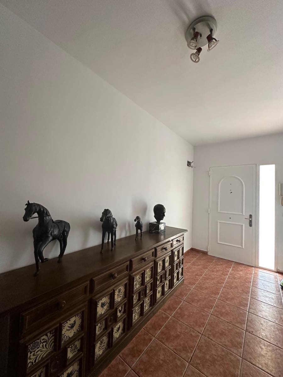 4 bedroom Villa for sale in Muro de Alcoy with pool - € 440,000 (Ref: 9726757)