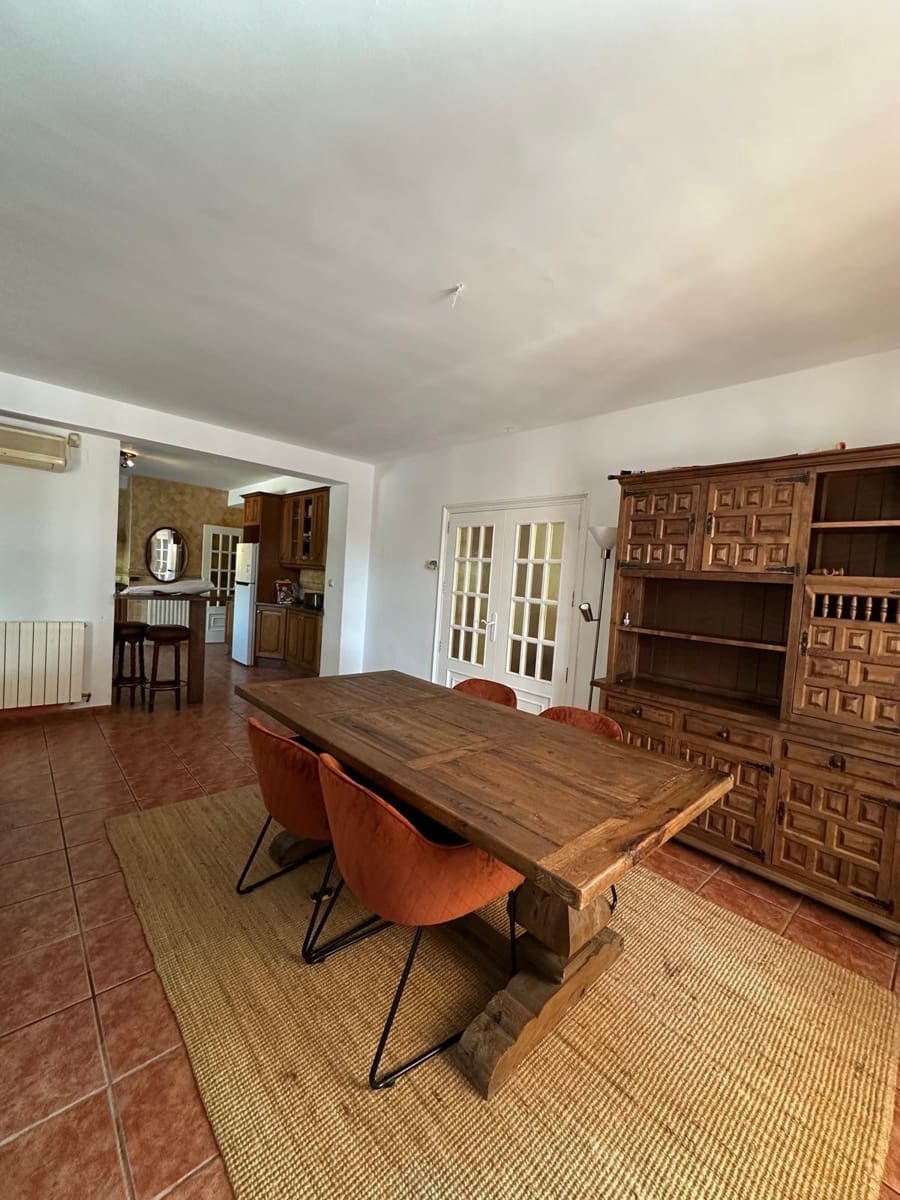 4 bedroom Villa for sale in Muro de Alcoy with pool - € 440,000 (Ref: 9726757)