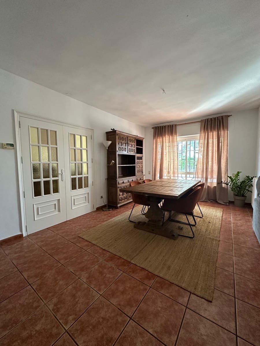 4 bedroom Villa for sale in Muro de Alcoy with pool - € 440,000 (Ref: 9726757)