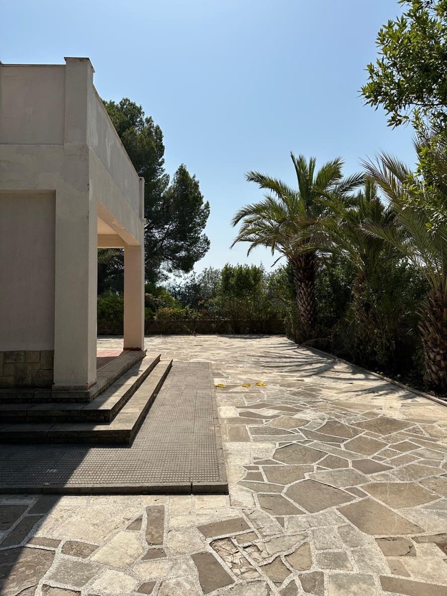 4 bedroom Villa for sale in Muro de Alcoy with pool - € 440,000 (Ref: 9726757)