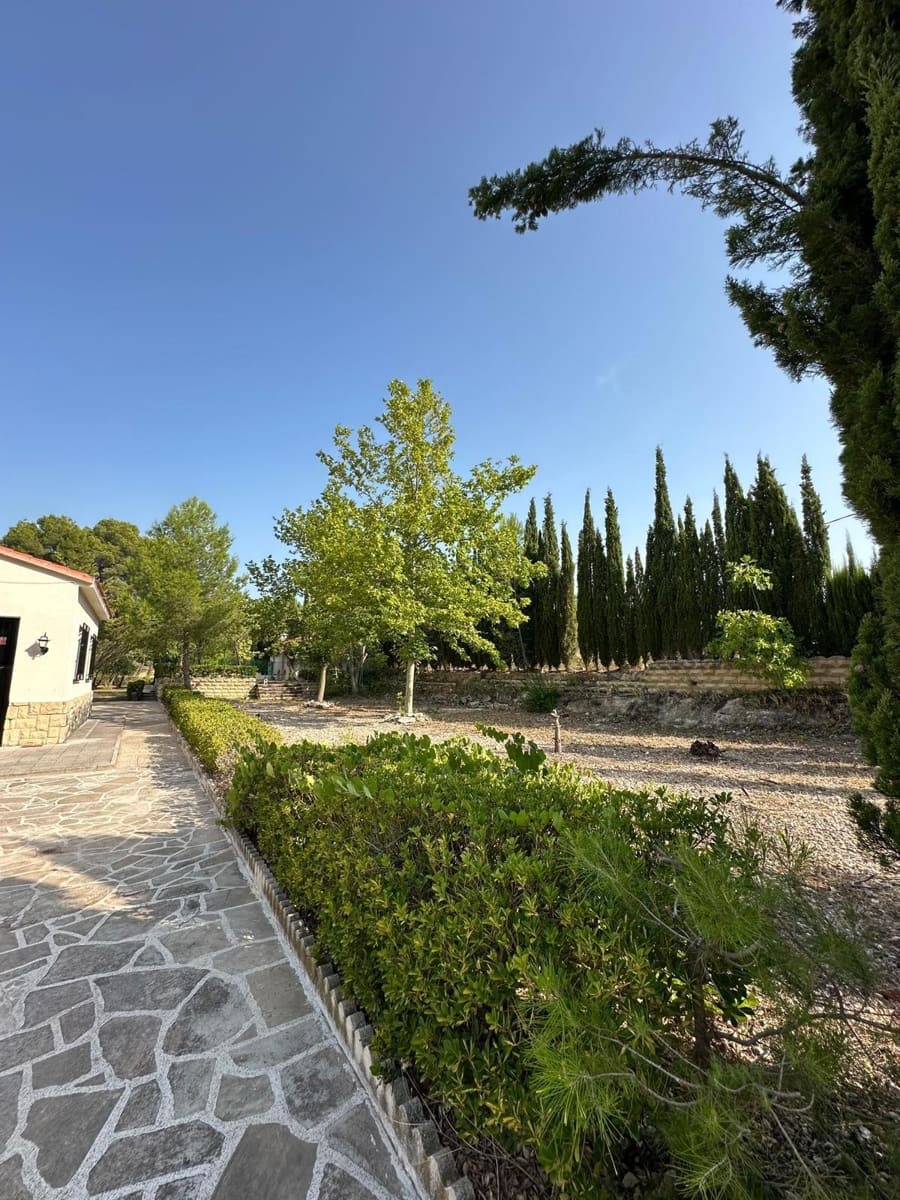 4 bedroom Villa for sale in Muro de Alcoy with pool - € 440,000 (Ref: 9726757)