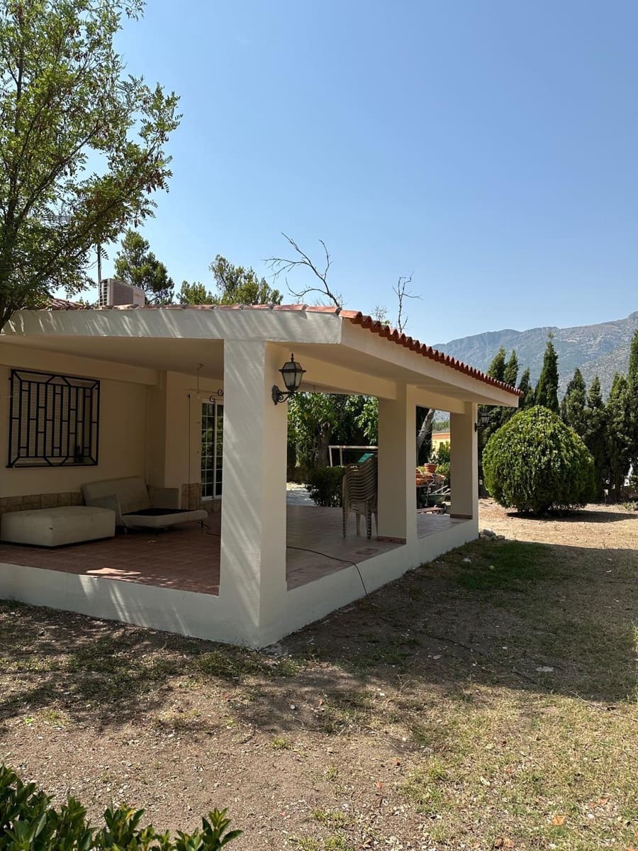 4 bedroom Villa for sale in Muro de Alcoy with pool - € 440,000 (Ref: 9726757)