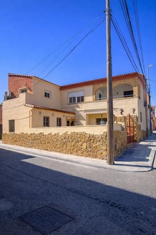 Chalet de 4 habitaciones en Olula del Río en venta - 300.000 € (Ref: 9738934)