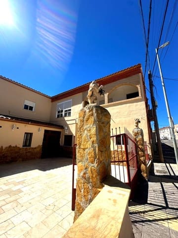 Chalet de 4 habitaciones en Olula del Río en venta - 300.000 € (Ref: 9738934)