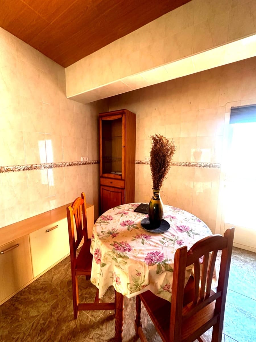 4 bedroom Villa for sale in Olula del Rio - € 300,000 (Ref: 9738934)