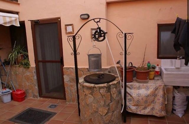 Casa de 5 habitaciones en Alcocer de Planes en venta - 260.000 € (Ref: 9738936)