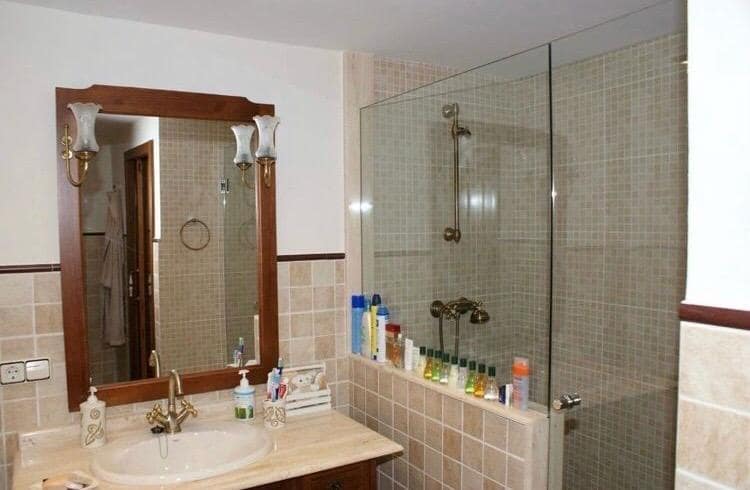 5 bedroom Townhouse for sale in Alcocer de Planes - € 260,000 (Ref: 9738936)