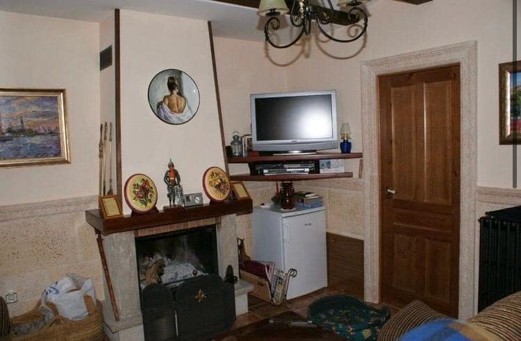 5 bedroom Townhouse for sale in Alcocer de Planes - € 260,000 (Ref: 9738936)