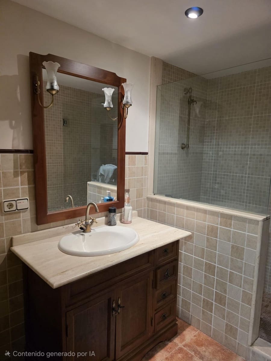 5 bedroom Townhouse for sale in Alcocer de Planes - € 260,000 (Ref: 9738936)