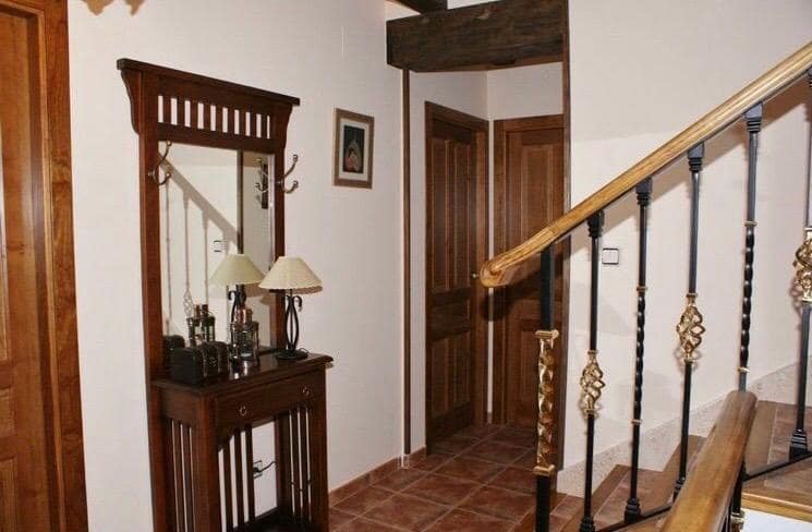 5 bedroom Townhouse for sale in Alcocer de Planes - € 260,000 (Ref: 9738936)