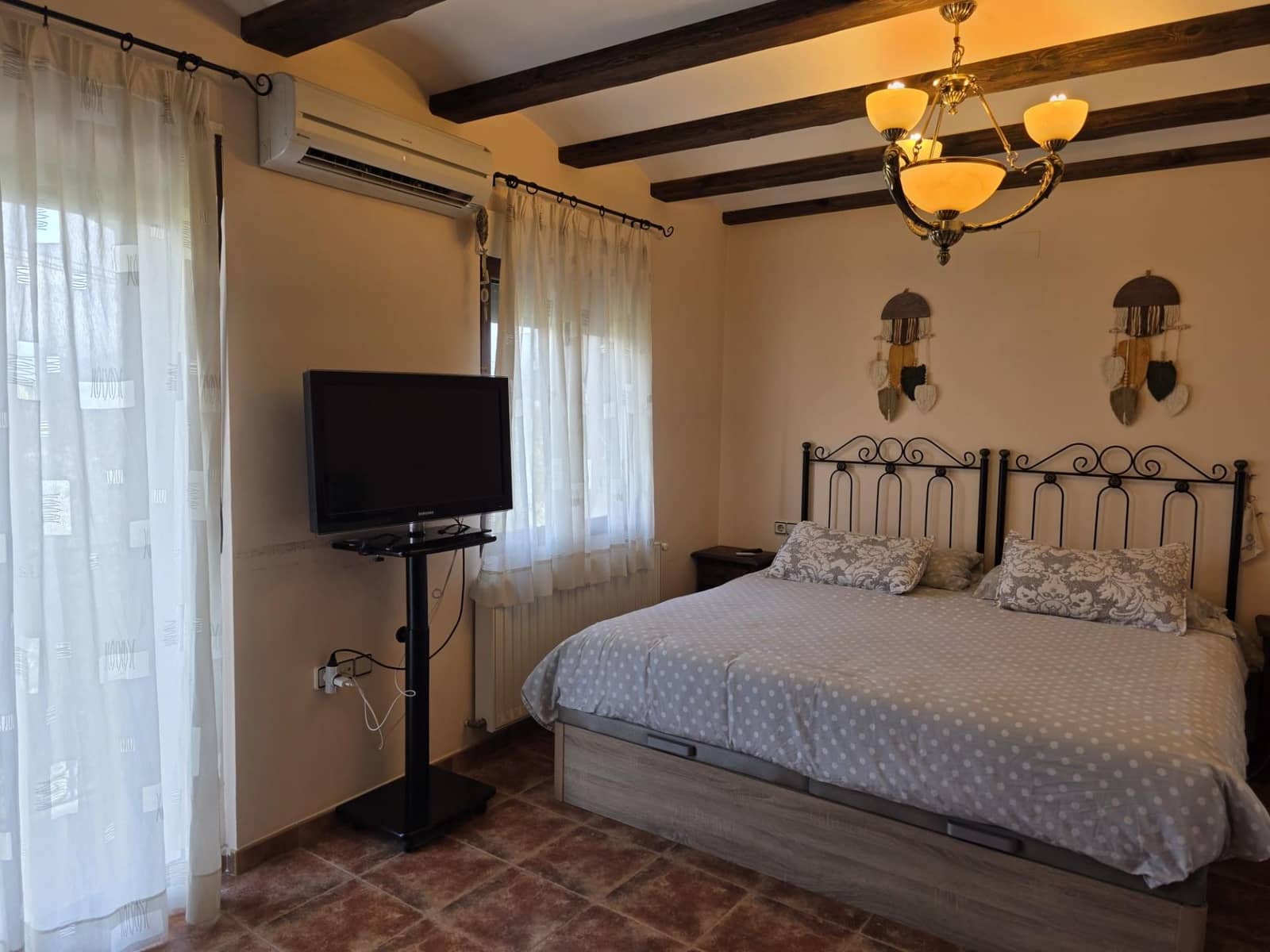 5 bedroom Townhouse for sale in Alcocer de Planes - € 260,000 (Ref: 9738936)