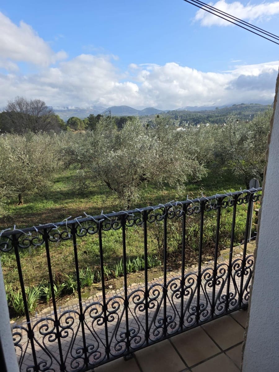 5 bedroom Townhouse for sale in Alcocer de Planes - € 260,000 (Ref: 9738936)