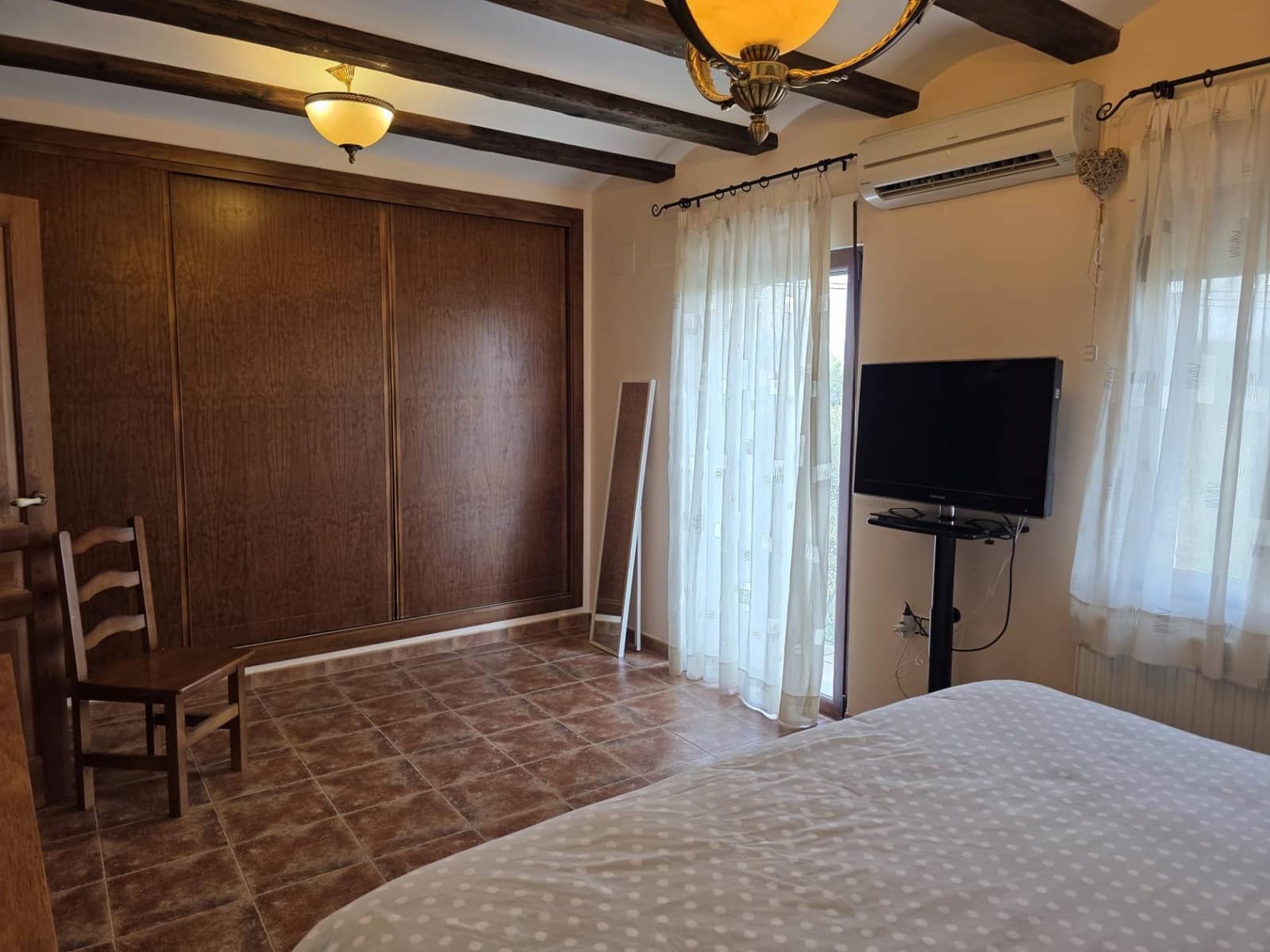 5 bedroom Townhouse for sale in Alcocer de Planes - € 260,000 (Ref: 9738936)