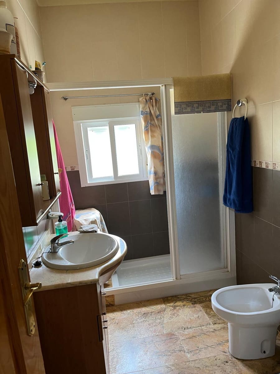 4 bedroom Finca/Country House for sale in Fines with garage - € 250,000 (Ref: 9826670)