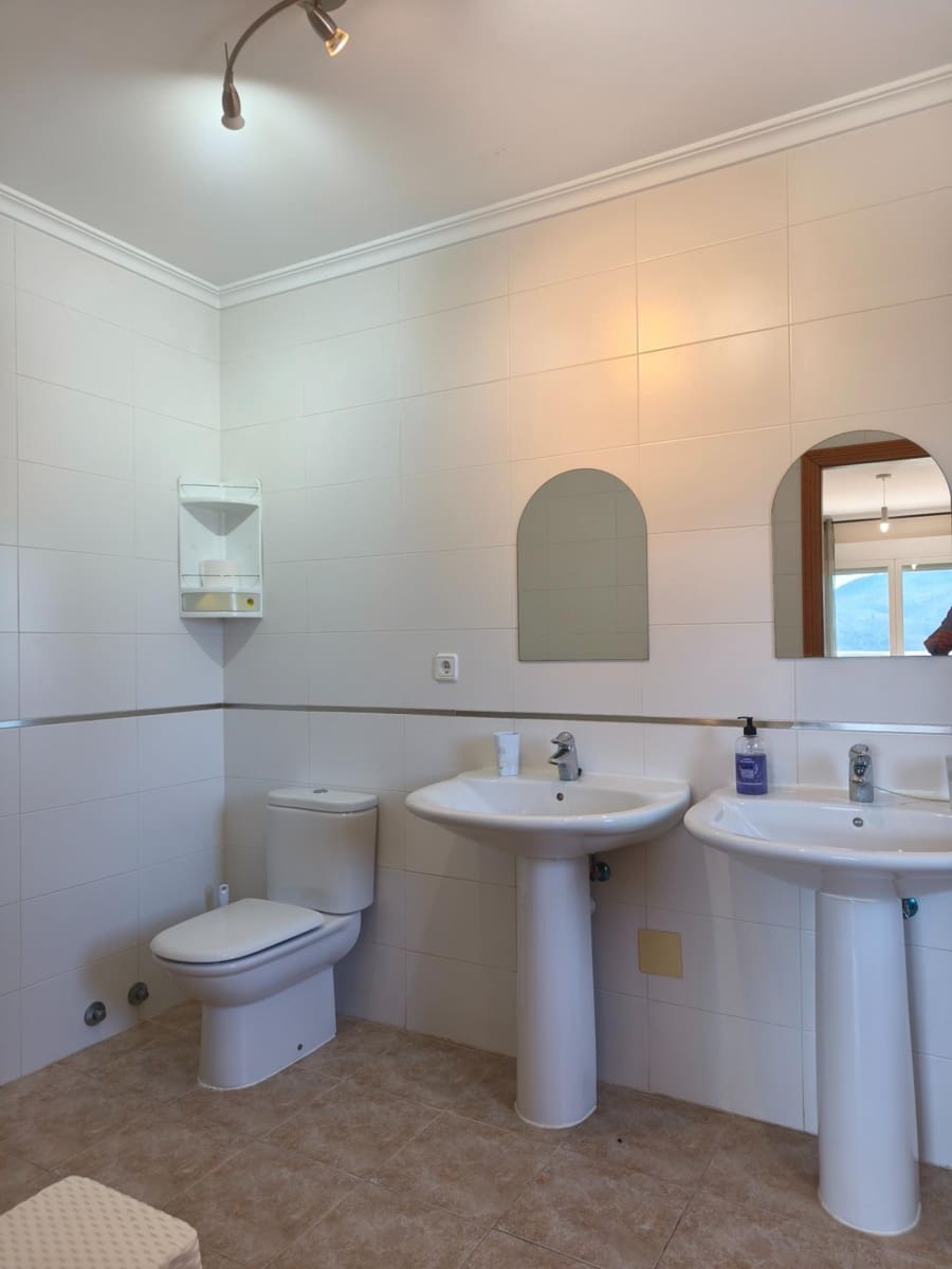 7 bedroom Villa for sale in Alcoy / Alcoi with pool garage - € 395,000 (Ref: 9831640)