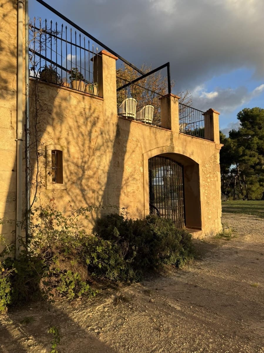 8 bedroom Villa for sale in Alcoy / Alcoi with garage - € 2,100,000 (Ref: 9833780)