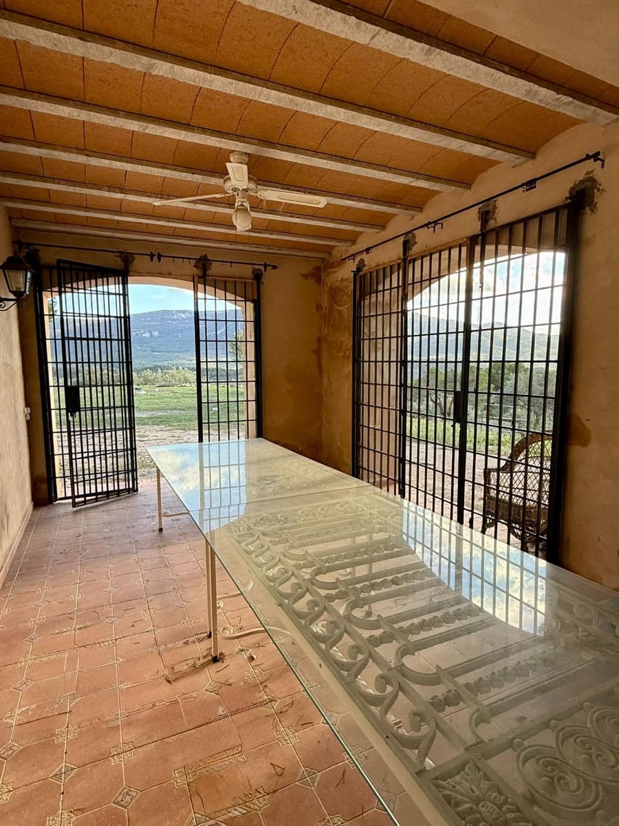 8 bedroom Villa for sale in Alcoy / Alcoi with garage - € 2,100,000 (Ref: 9833780)