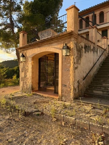 8 sovrum Villa till salu i Alcoy / Alcoi med garage - 2 100 000 € (Ref: 9833780)