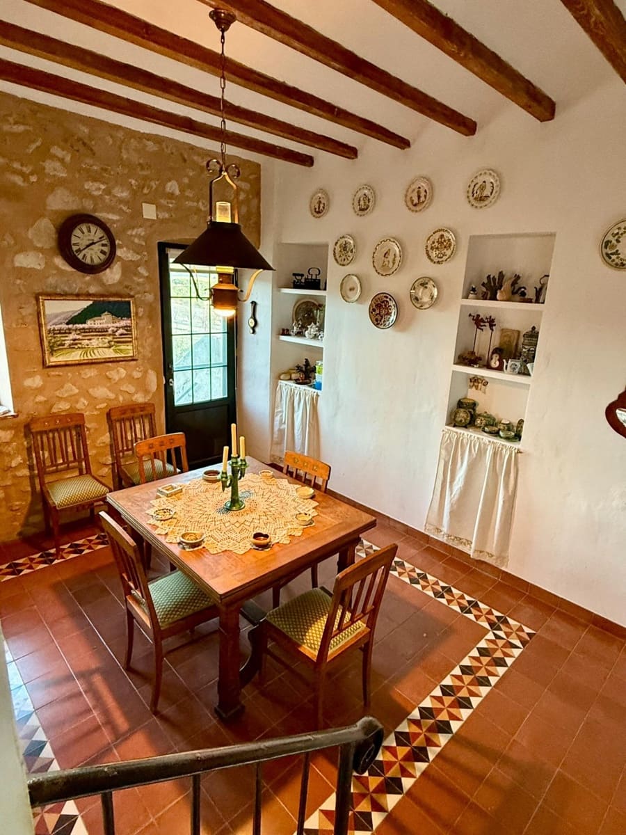 8 bedroom Villa for sale in Alcoy / Alcoi with garage - € 2,100,000 (Ref: 9833780)