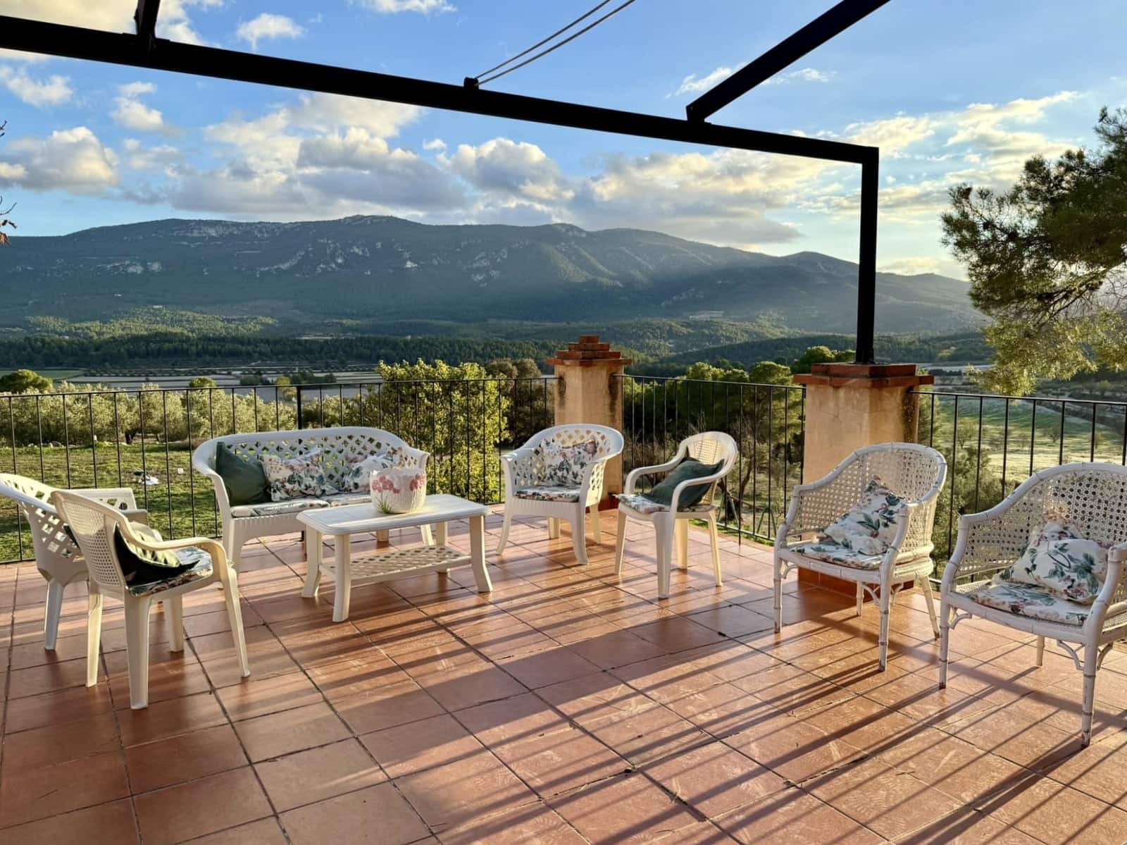 8 bedroom Villa for sale in Alcoy / Alcoi with garage - € 2,100,000 (Ref: 9833780)