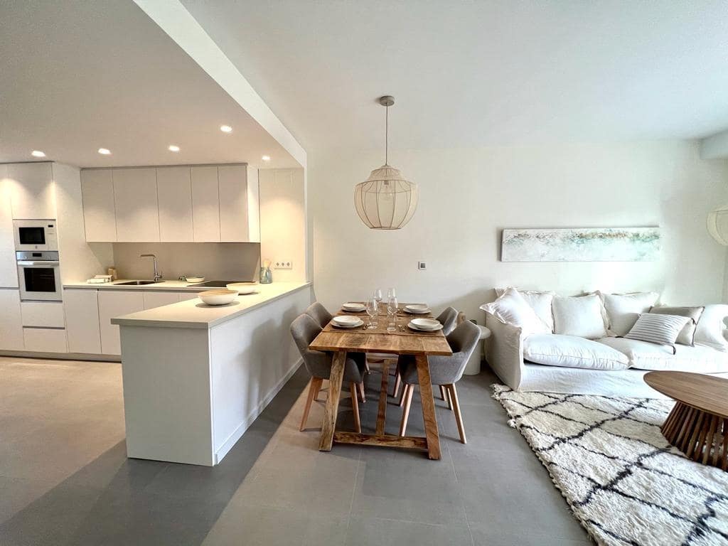 2 bedroom Apartment for sale in Alfaz del Pi / L'Alfas del Pi with pool - € 249,000 (Ref: 9849511)