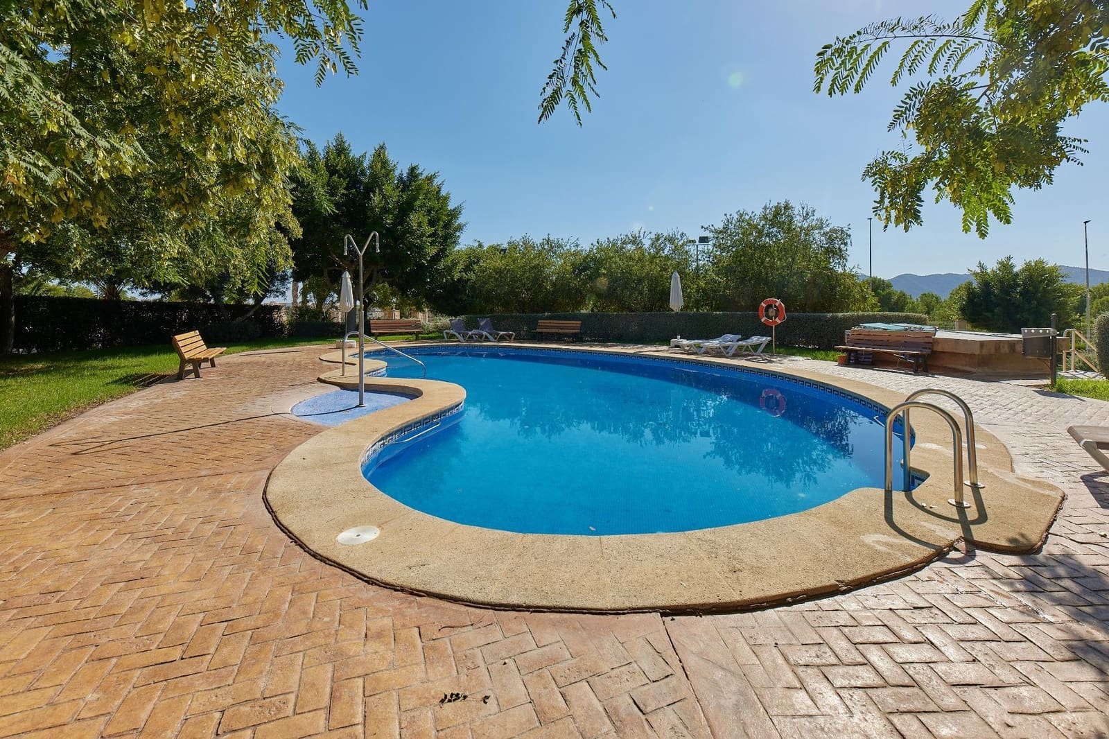 2 bedroom Apartment for sale in Alfaz del Pi / L'Alfas del Pi with pool - € 249,000 (Ref: 9849511)