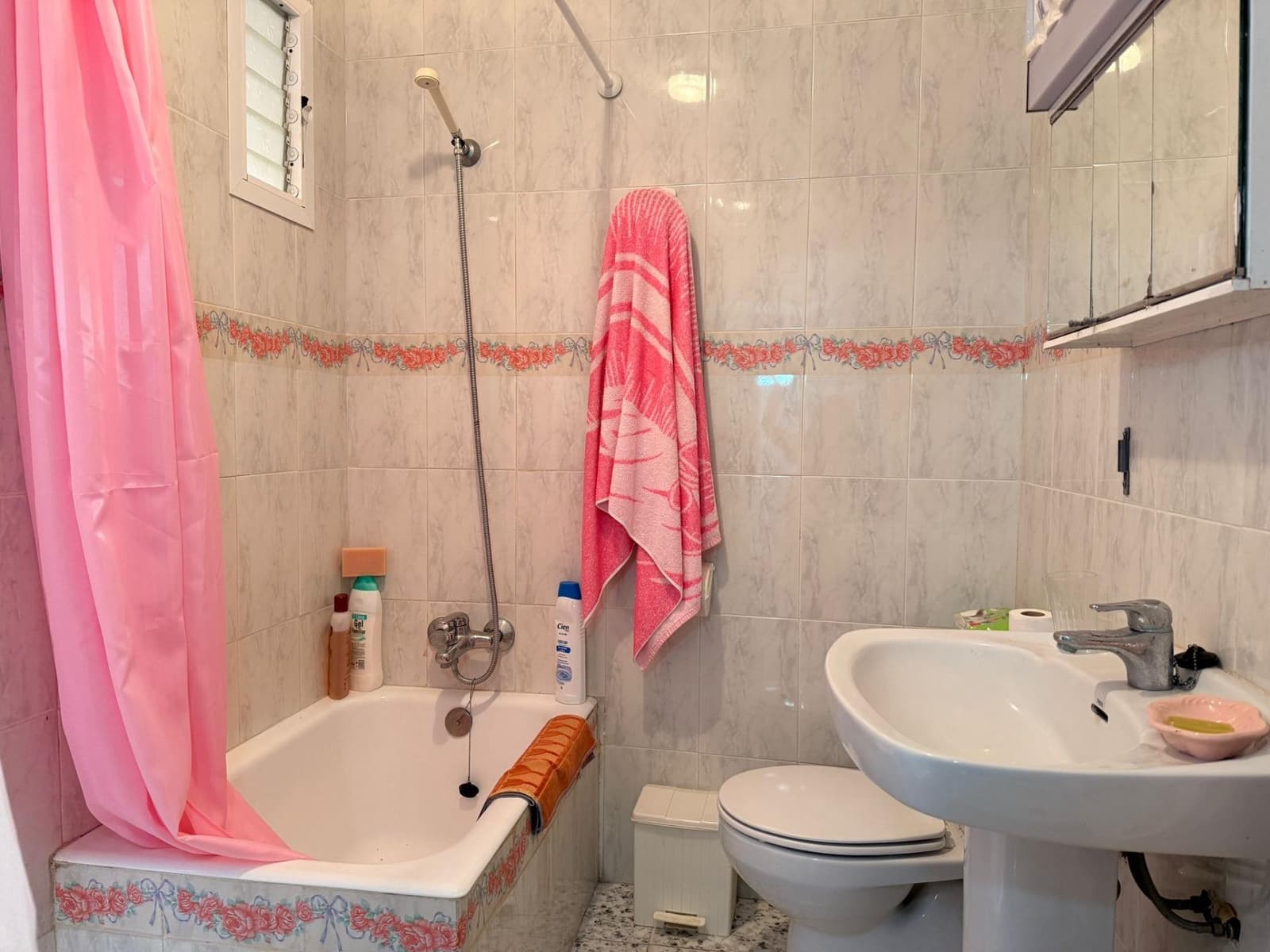 3 sypialnia Dom na sprzedaż w Cobdar - 40 000 € (Ref: 9861969)