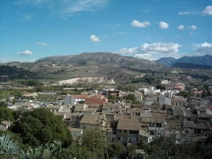 3 bedroom Terraced Villa for sale in Cocentaina - € 64,500 (Ref: 9865311)